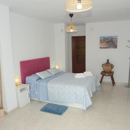Habitacion Grande Con Terraza Privada, Malaga Centro Exterior foto